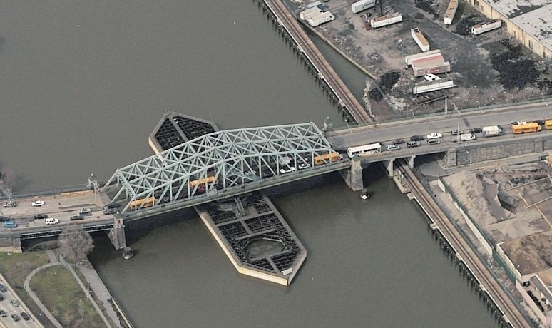 Harlem River Bridges - 145 Street Bridge: 145 Street Bridge 2